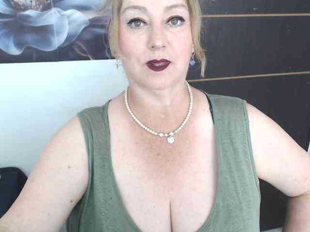 sweetsalo webcam