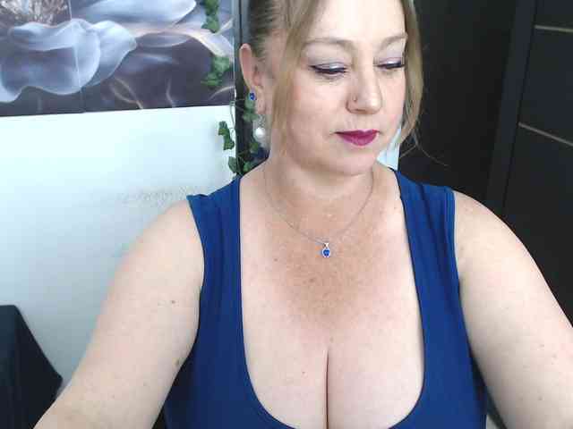 sweetsalo webcam