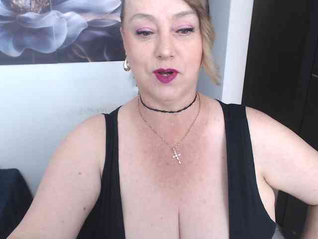 sweetsalo webcam