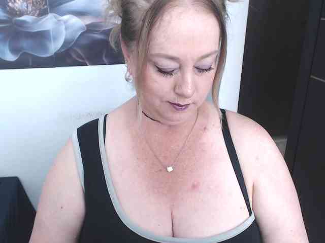sweetsalo webcam