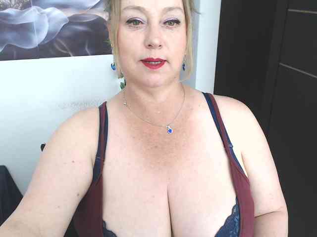 sweetsalo webcam