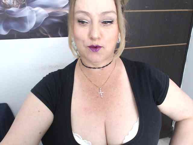 sweetsalo webcam