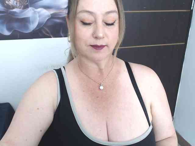 sweetsalo webcam