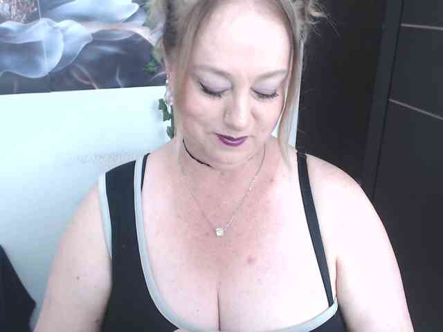 sweetsalo webcam