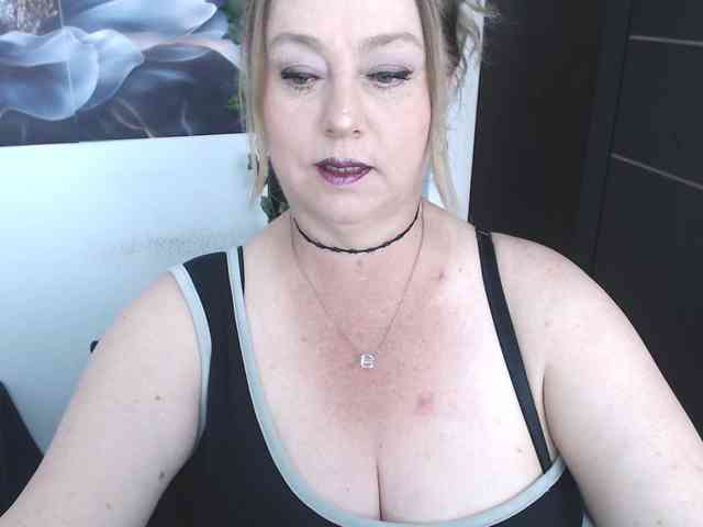 sweetsalo webcam