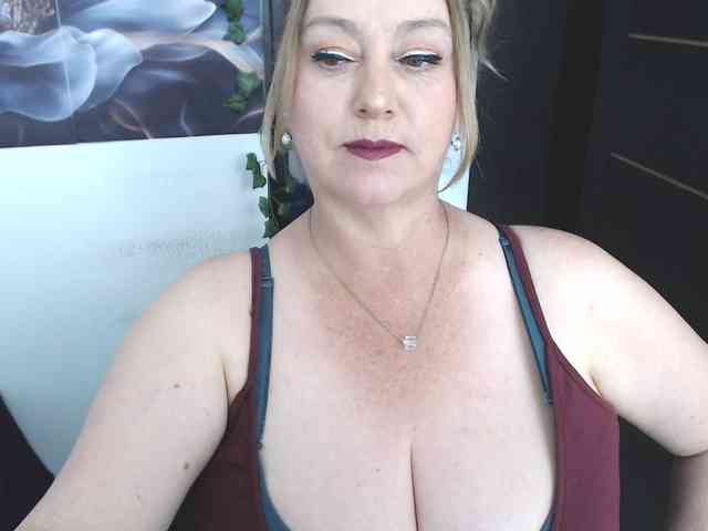 sweetsalo webcam