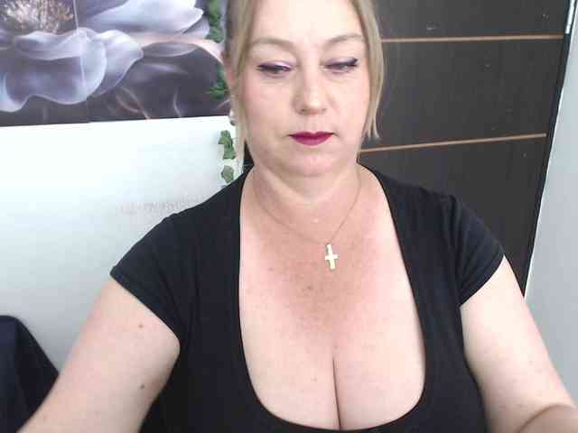 sweetsalo webcam