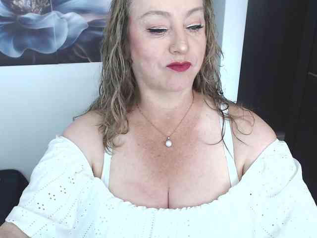 sweetsalo webcam