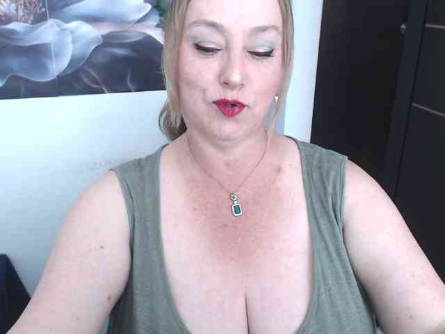 sweetsalo webcam