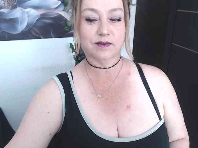 sweetsalo webcam