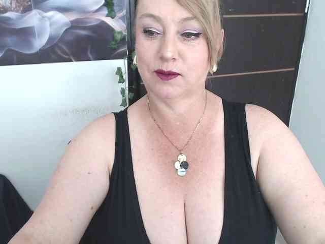 sweetsalo Live Webcam on BongaCams