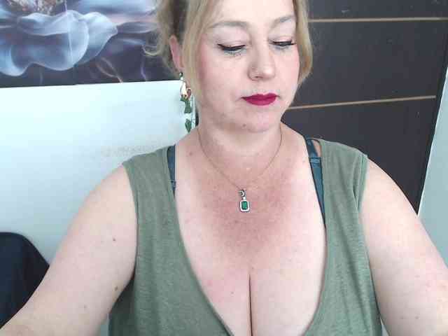 sweetsalo webcam