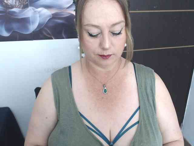 sweetsalo webcam