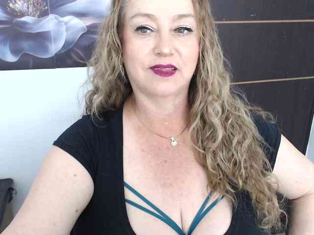 Modelo: sweetsalo