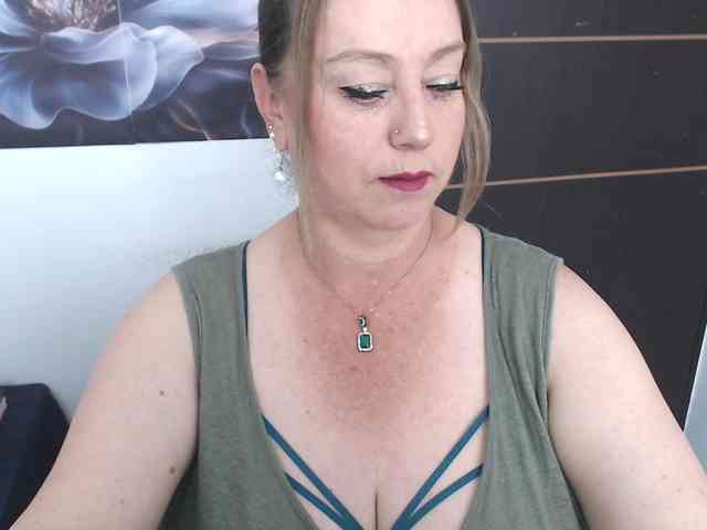 sweetsalo webcam