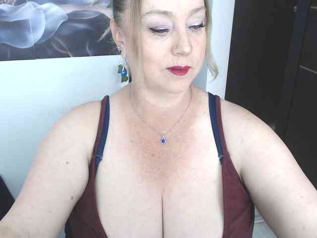 sweetsalo webcam