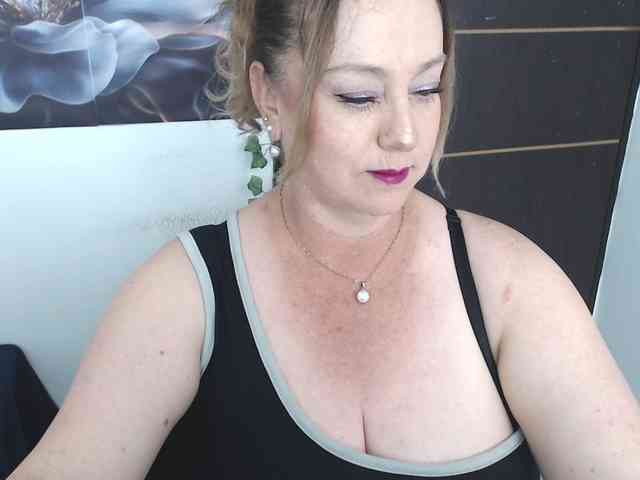 sweetsalo webcam