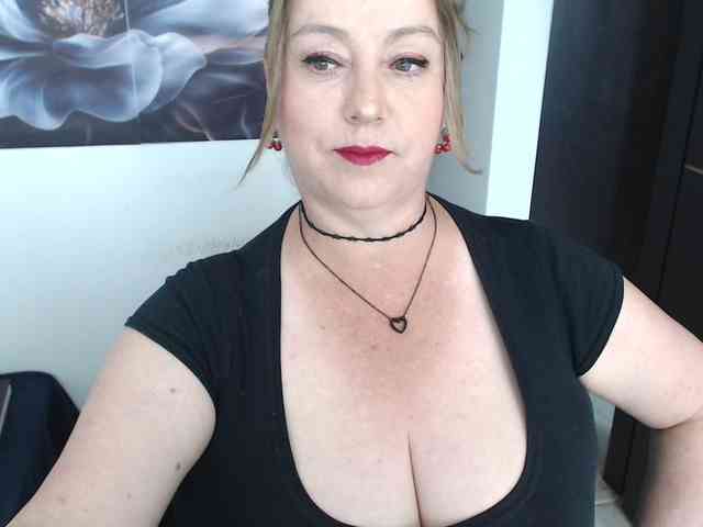 sweetsalo webcam