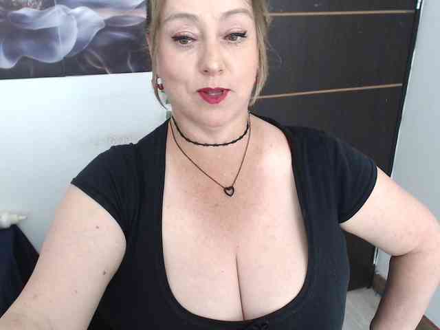sweetsalo webcam
