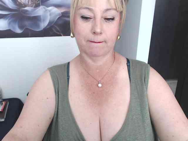 sweetsalo webcam