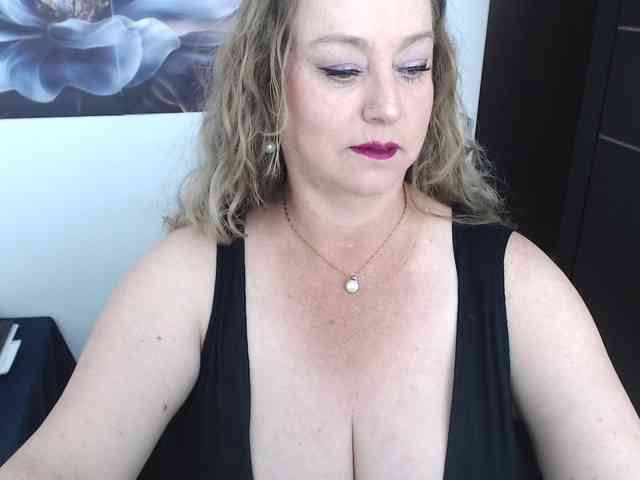 sweetsalo webcam