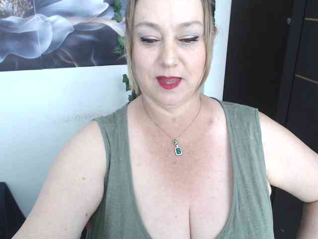 sweetsalo webcam