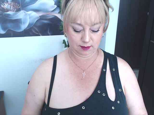 sweetsalo webcam