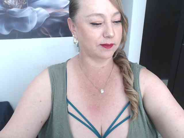 sweetsalo webcam