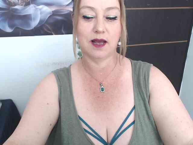 sweetsalo webcam