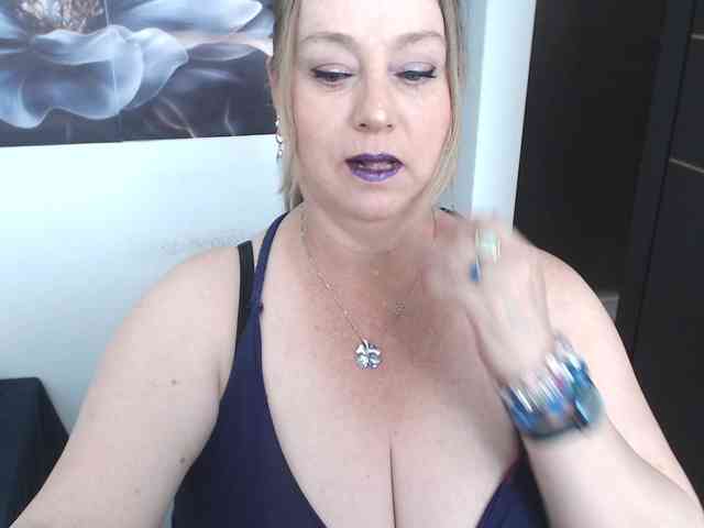 sweetsalo webcam