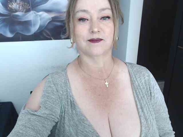 sweetsalo webcam