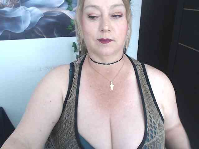sweetsalo webcam