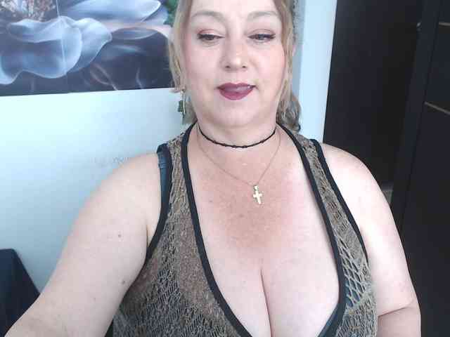 Modelo: sweetsalo
