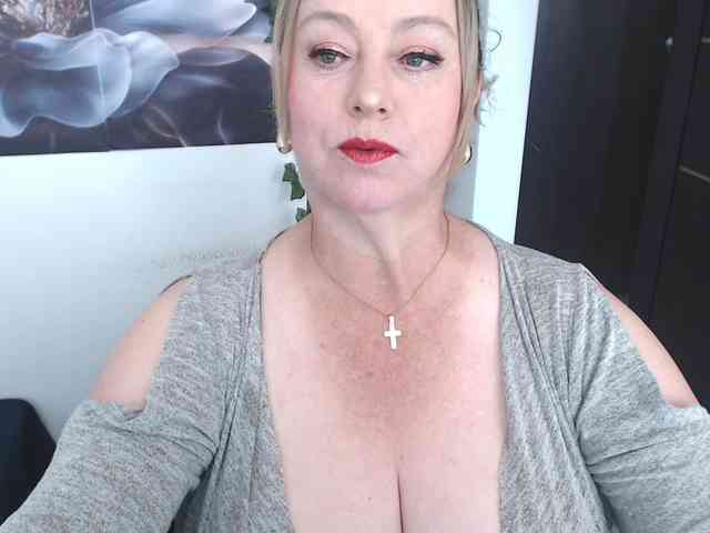 sweetsalo webcam