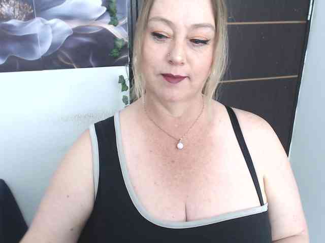 sweetsalo webcam