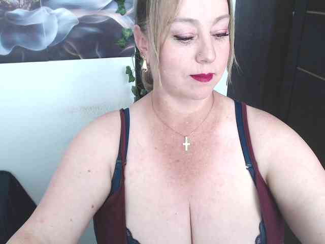 sweetsalo webcam