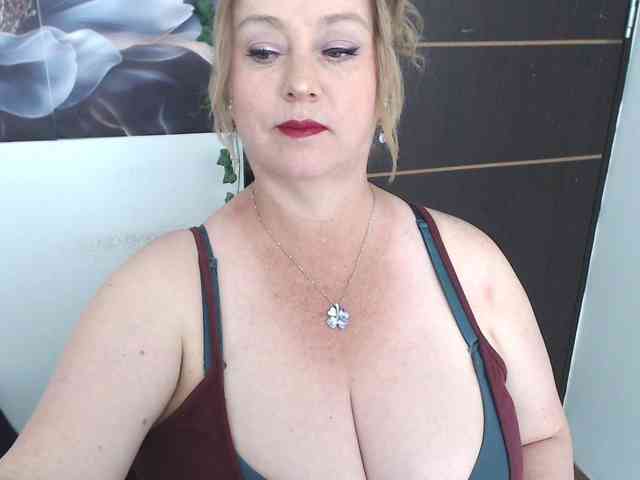 sweetsalo webcam