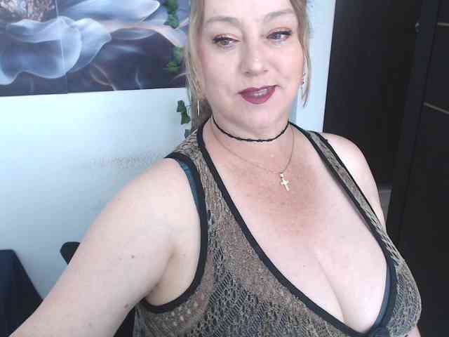 sweetsalo webcam