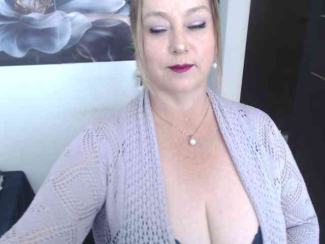 sweetsalo webcam