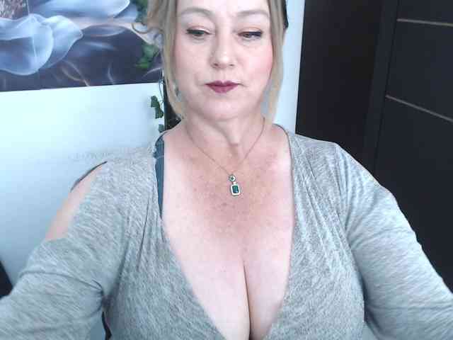 sweetsalo webcam