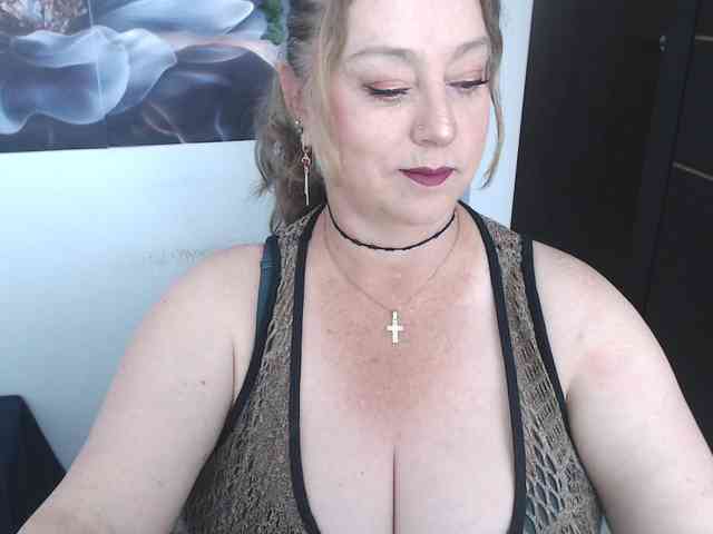 sweetsalo webcam