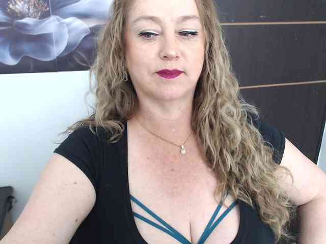 sweetsalo webcam