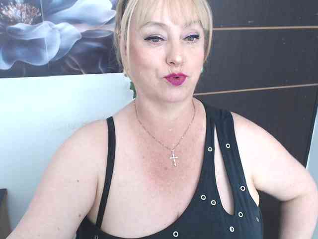 sweetsalo webcam