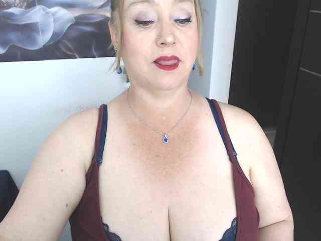sweetsalo webcam
