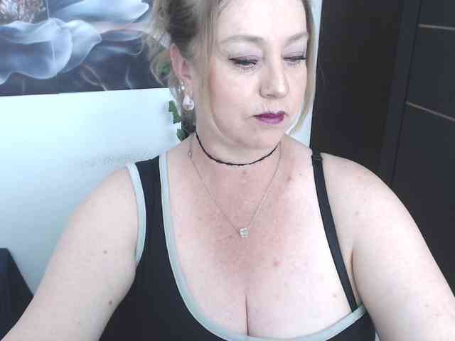 sweetsalo webcam