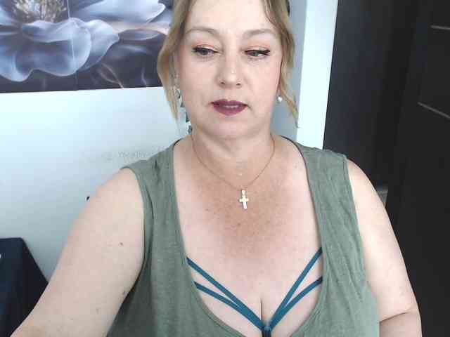sweetsalo webcam
