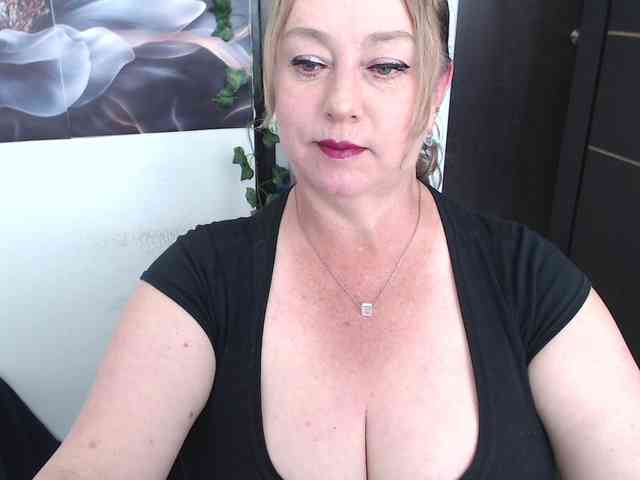 Modelo: sweetsalo