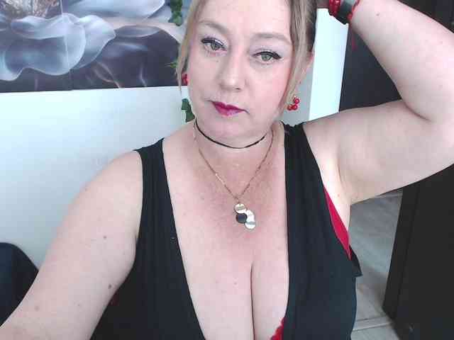 sweetsalo webcam
