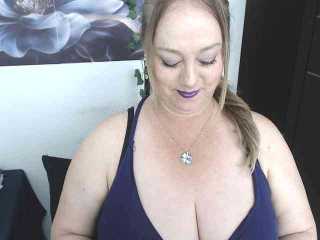 sweetsalo webcam