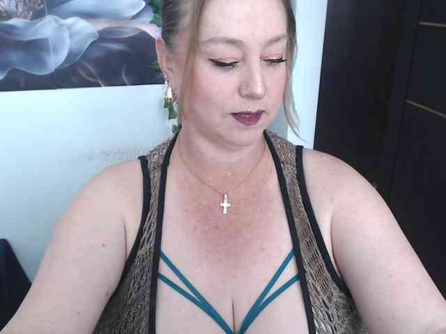 sweetsalo webcam